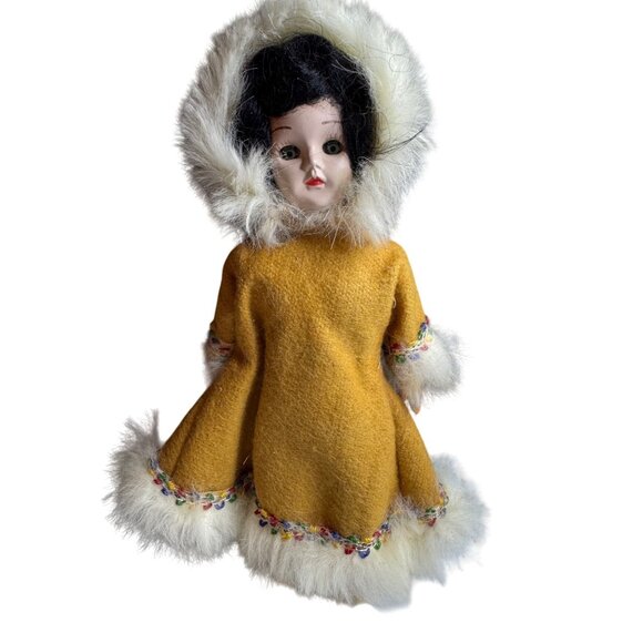 Arco Atlantic Richfield Co Intntl Dolls Traditional Outfits Set Of 4 Vintage - Picture 6 of 8